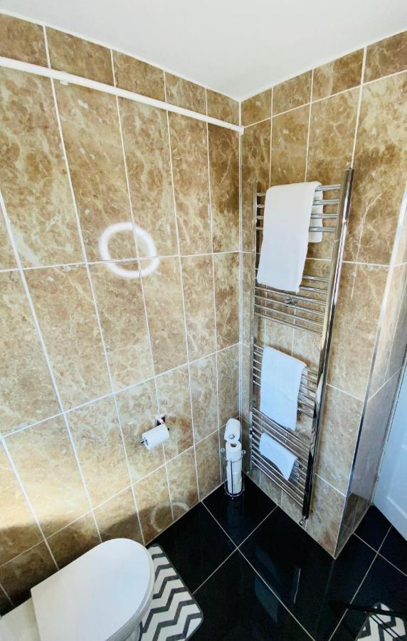 Bright, Spacious, Modern Interior Decor 2 Bedrooms Apartment With Amazing Views Лондон Экстерьер фото