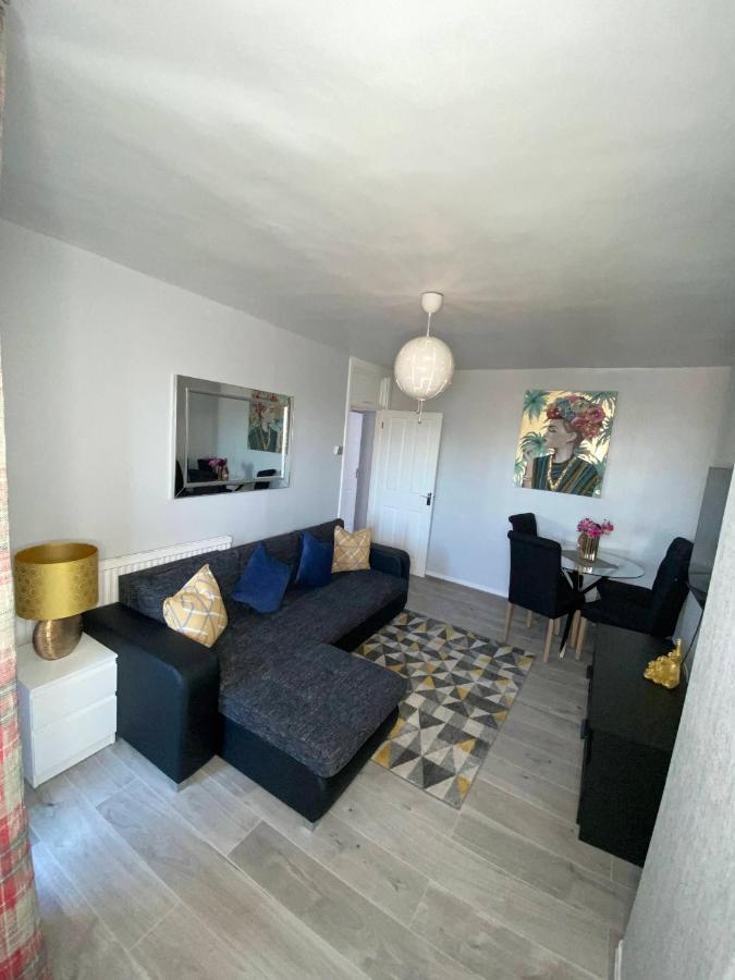 Bright, Spacious, Modern Interior Decor 2 Bedrooms Apartment With Amazing Views Лондон Экстерьер фото